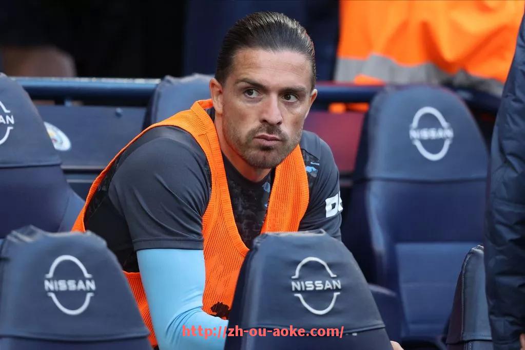 澳客足彩-世俱杯2025年球员鞋钉选择标准及实战表现