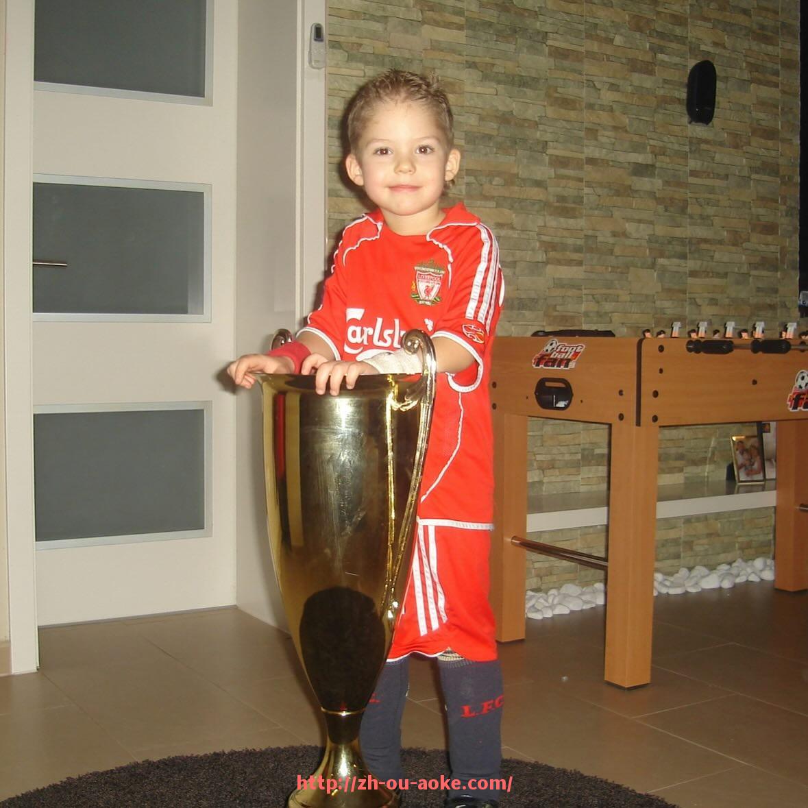 澳客足彩-世俱杯球员合同信息披露，转会内幕揭秘